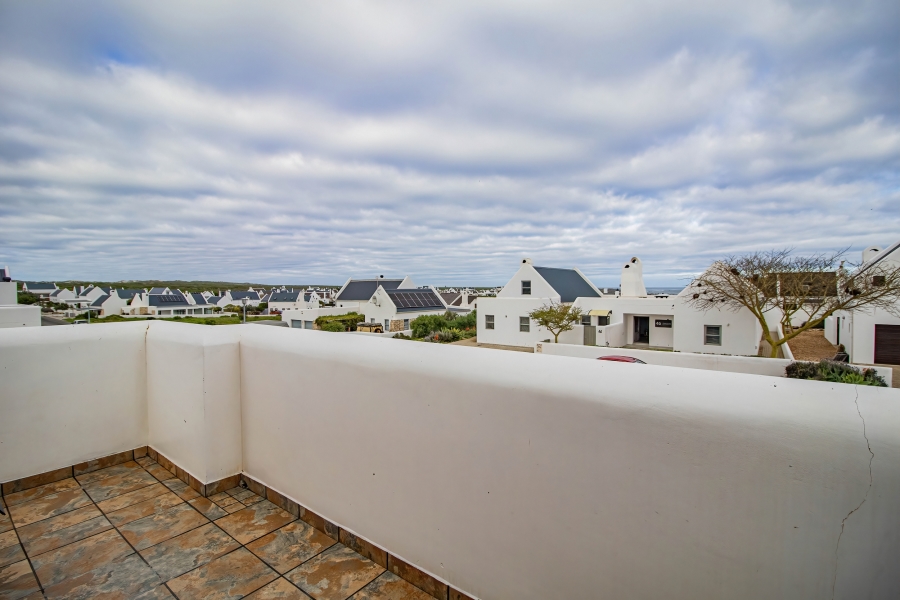 4 Bedroom Property for Sale in Jacobsbaai Western Cape